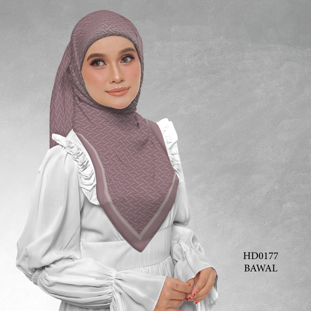Tudung Bawal (Square Hijab) in HD0177